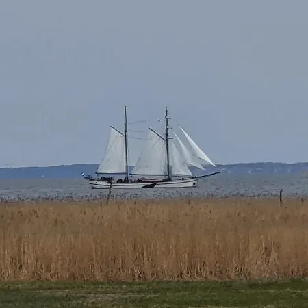 ***fewo Am Achterwasser *** Apartamento Lutow