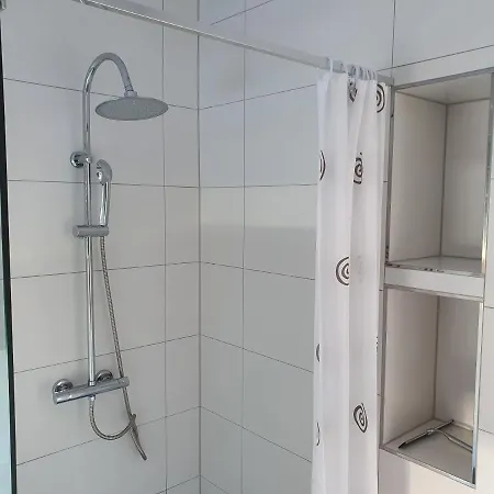 Apartamento ***fewo Am Achterwasser *** Lutow