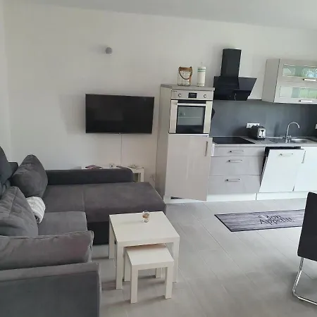 ***fewo Am Achterwasser *** * Lutow