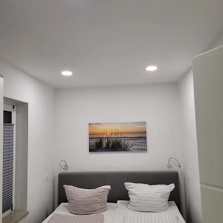 Apartamento ***fewo Am Achterwasser *** Lutow